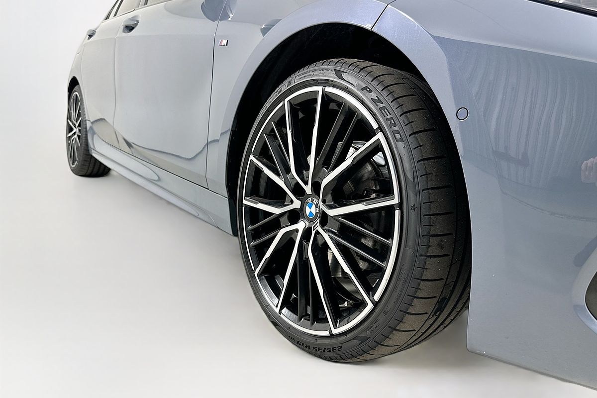 2021 BMW 1 18i M SPORT F40