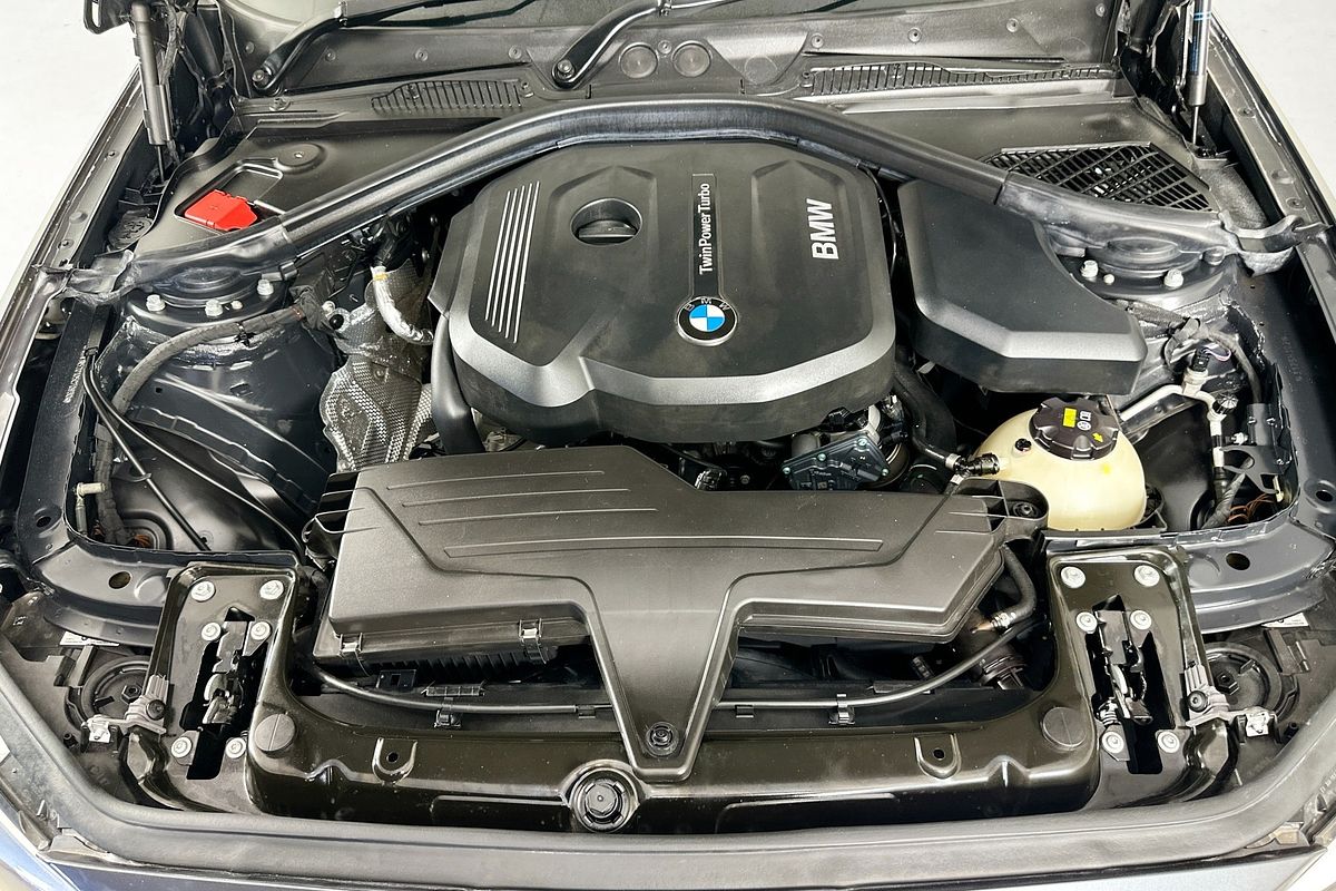 2016 BMW 1 18i SPORT LINE F20 LCI