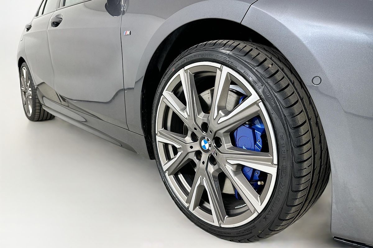 2021 BMW 1 M135i xDRIVE F40