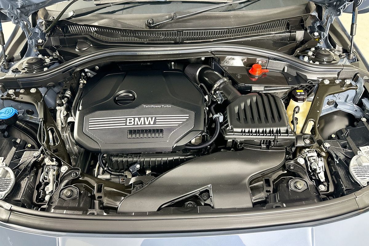 2021 BMW 1 18i M SPORT F40