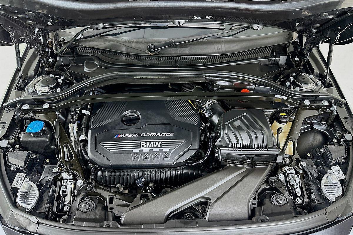 2021 BMW 1 M135i xDRIVE F40