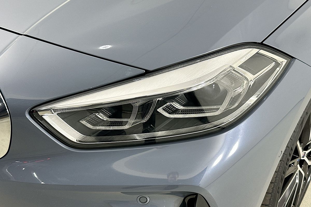 2021 BMW 1 18i M SPORT F40