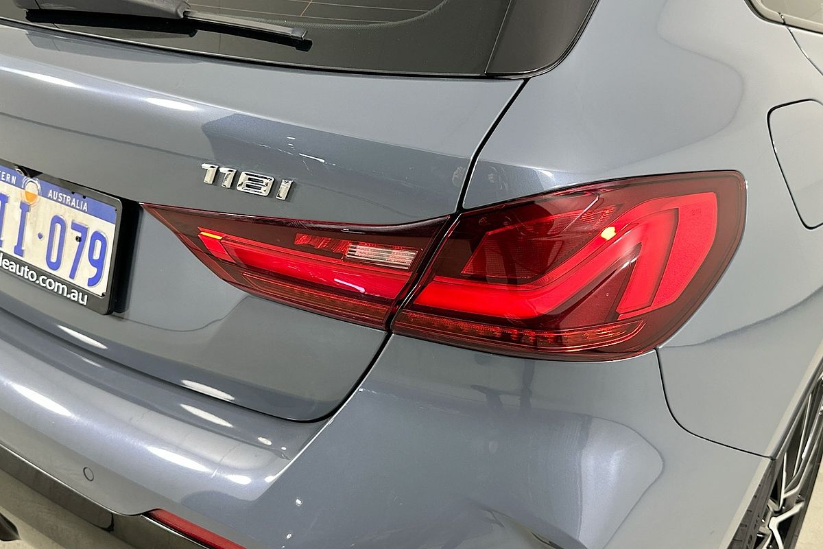 2021 BMW 1 18i M SPORT F40