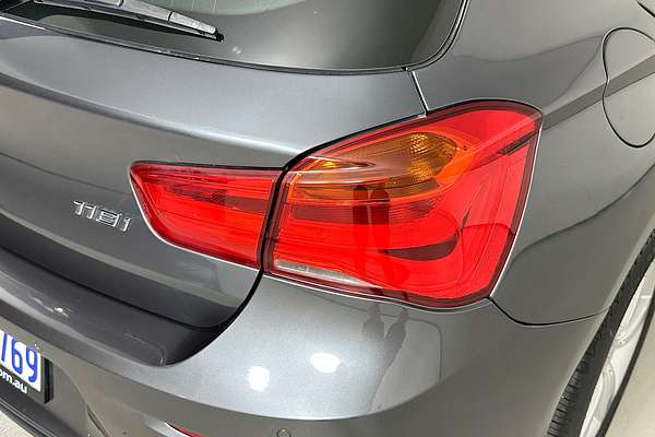 2016 BMW 1 18i SPORT LINE F20 LCI