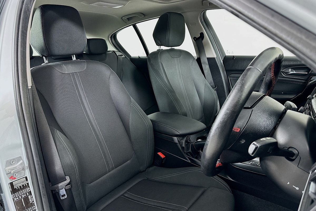 2016 BMW 1 18d SPORT LINE F20 LCI