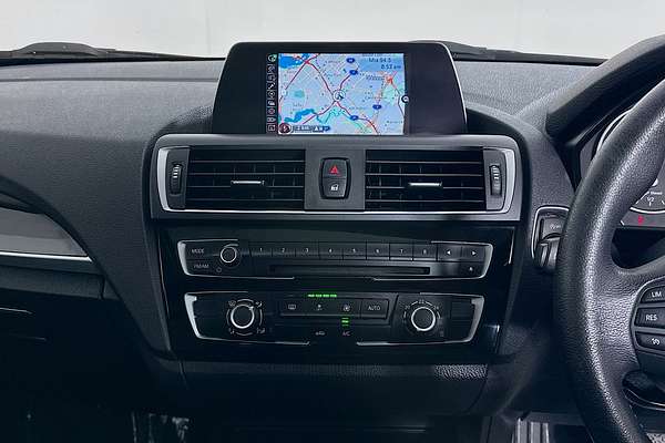 2016 BMW 1 18d SPORT LINE F20 LCI