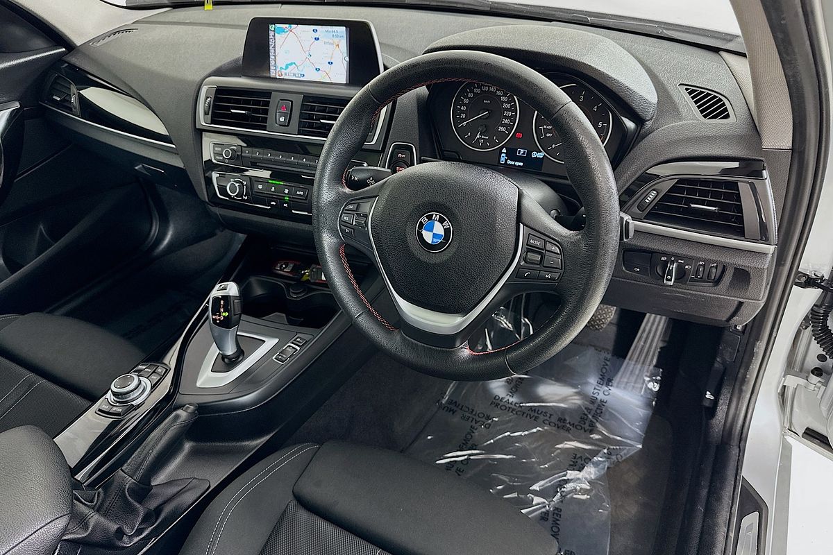 2016 BMW 1 18d SPORT LINE F20 LCI