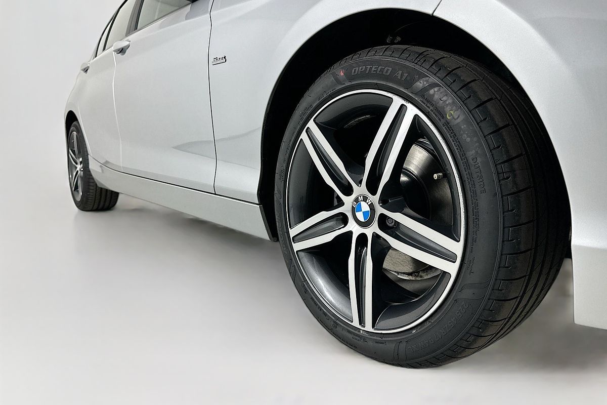 2016 BMW 1 18d SPORT LINE F20 LCI