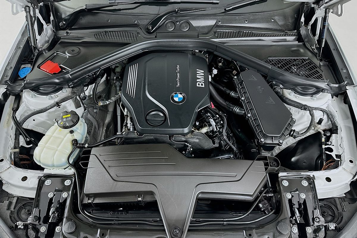 2016 BMW 1 18d SPORT LINE F20 LCI
