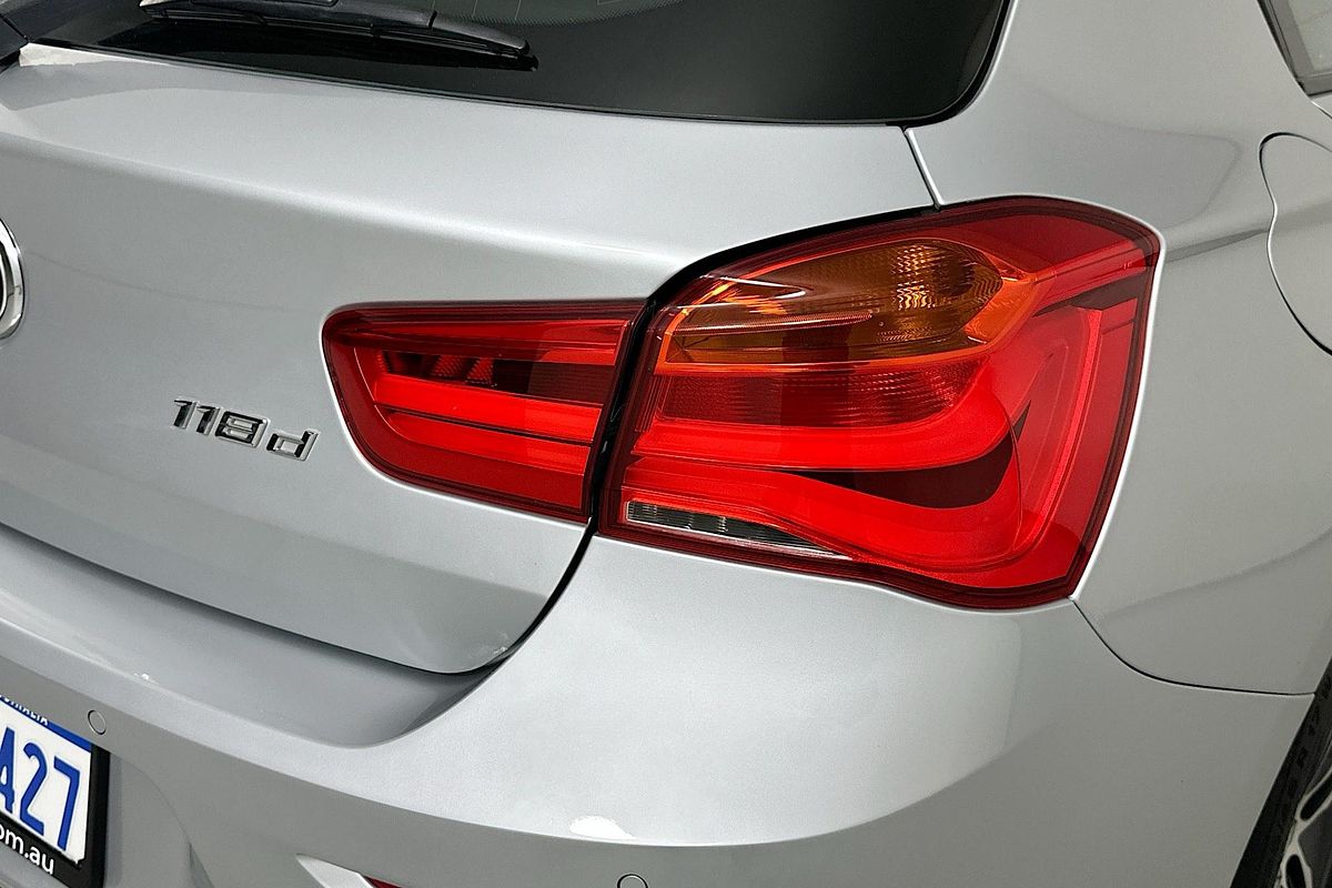 2016 BMW 1 18d SPORT LINE F20 LCI