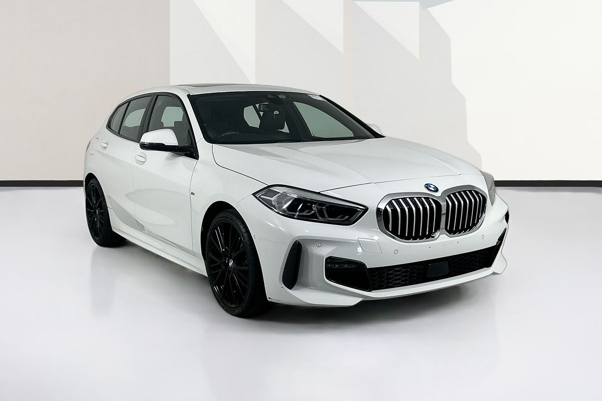 2022 BMW 1 18i M SPORT F40