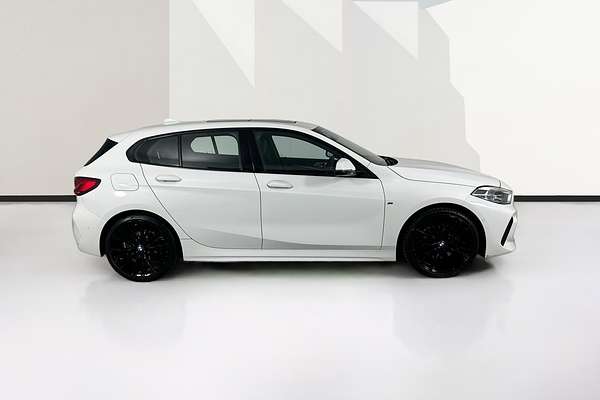 2022 BMW 1 18i M SPORT F40