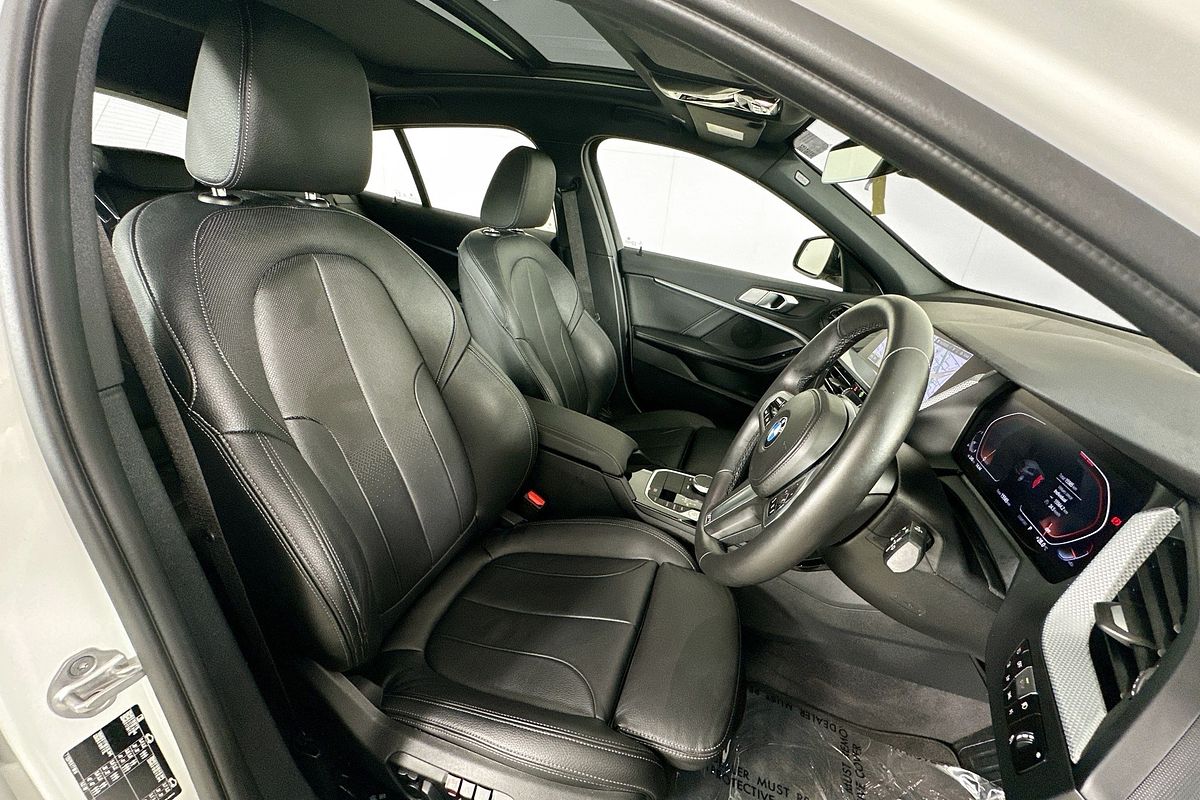 2022 BMW 1 18i M SPORT F40