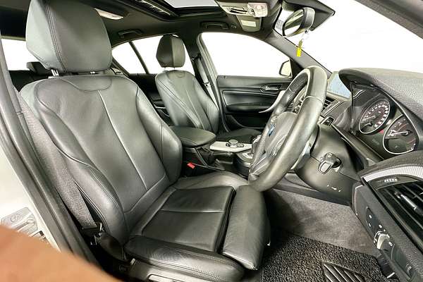 2017 BMW 1 25i M SPORT F20
