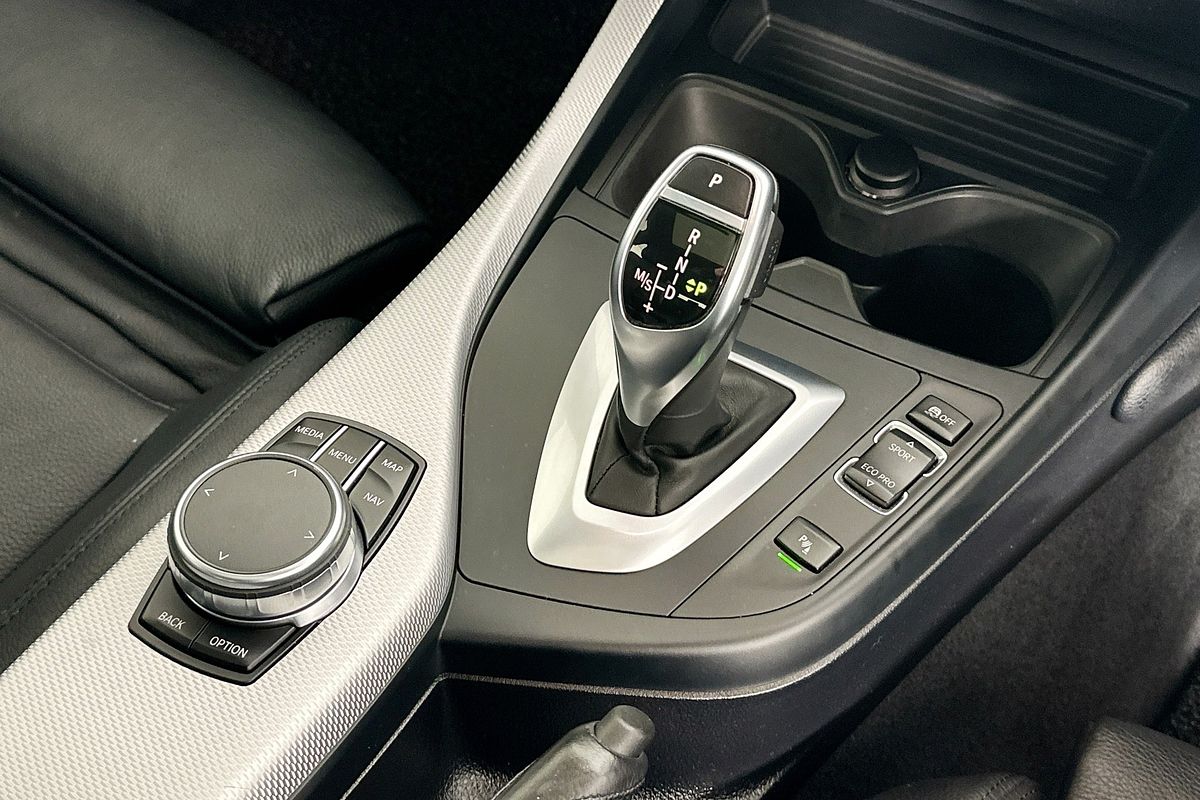 2017 BMW 1 25i M SPORT F20