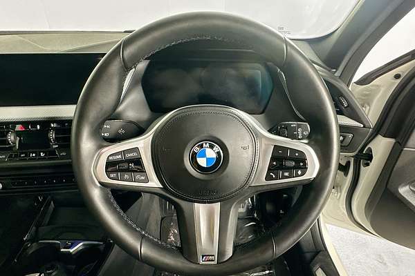 2022 BMW 1 18i M SPORT F40