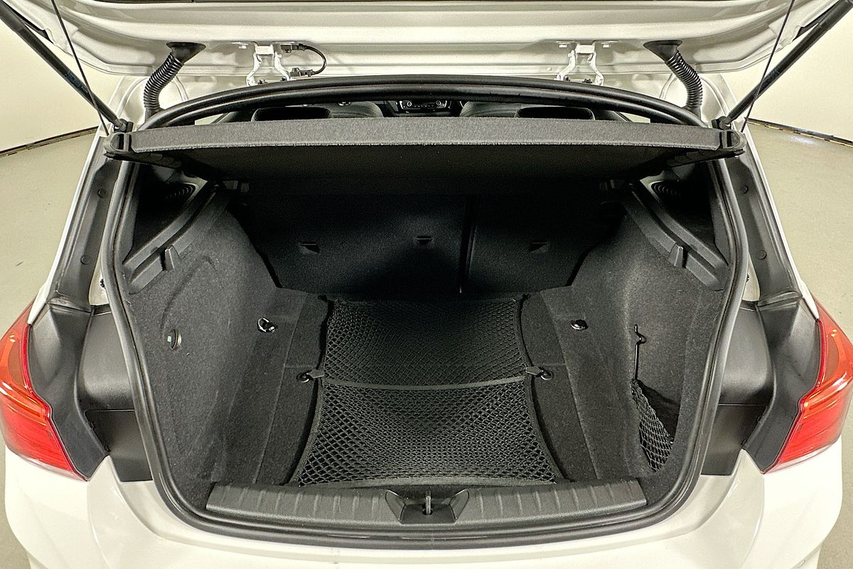 2016 BMW 1 M135i F20 LCI