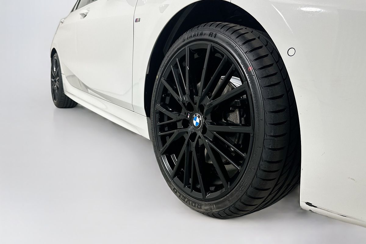 2022 BMW 1 18i M SPORT F40