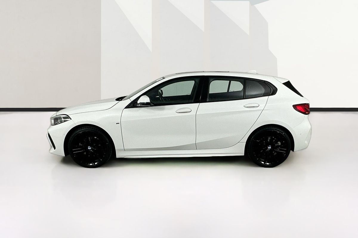 2022 BMW 1 18i M SPORT F40