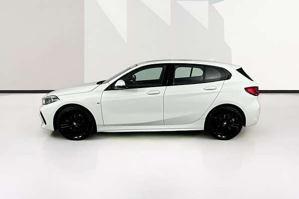 2022 BMW 1 18i M SPORT F40