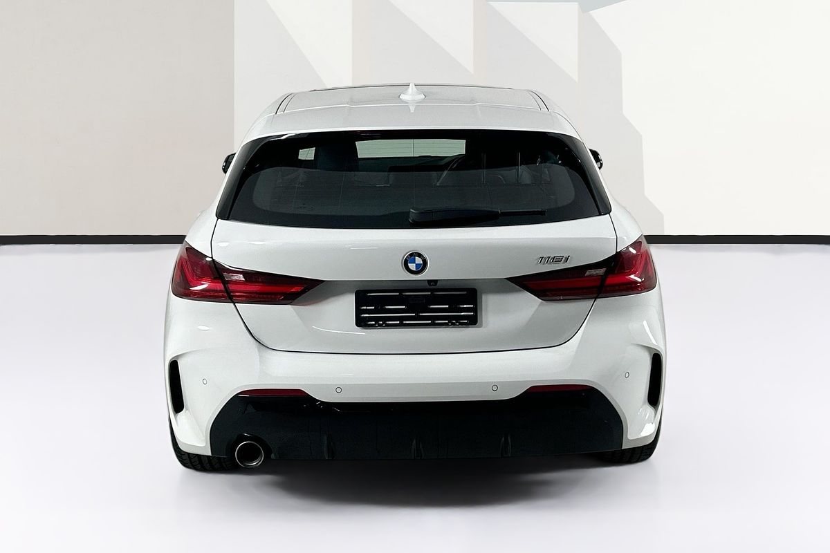 2022 BMW 1 18i M SPORT F40