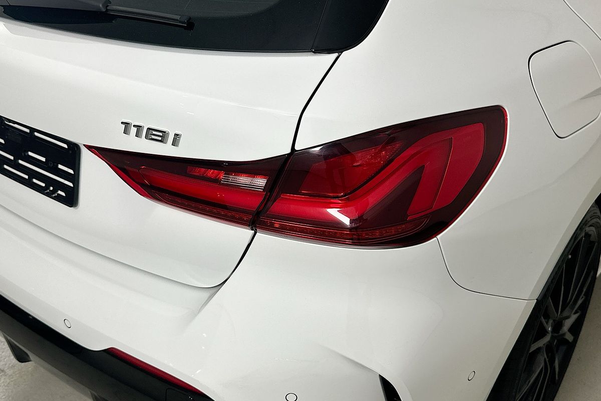 2022 BMW 1 18i M SPORT F40