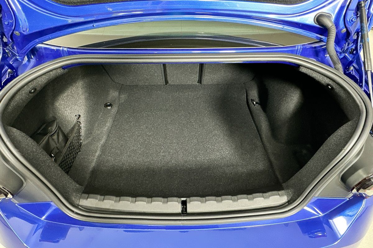 2023 BMW 2 20i M SPORT G42