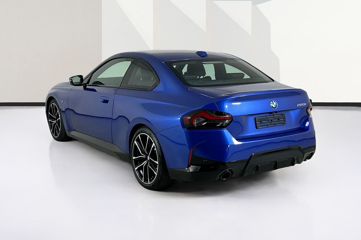 2023 BMW 2 20i M SPORT G42