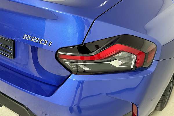 2023 BMW 2 20i M SPORT G42