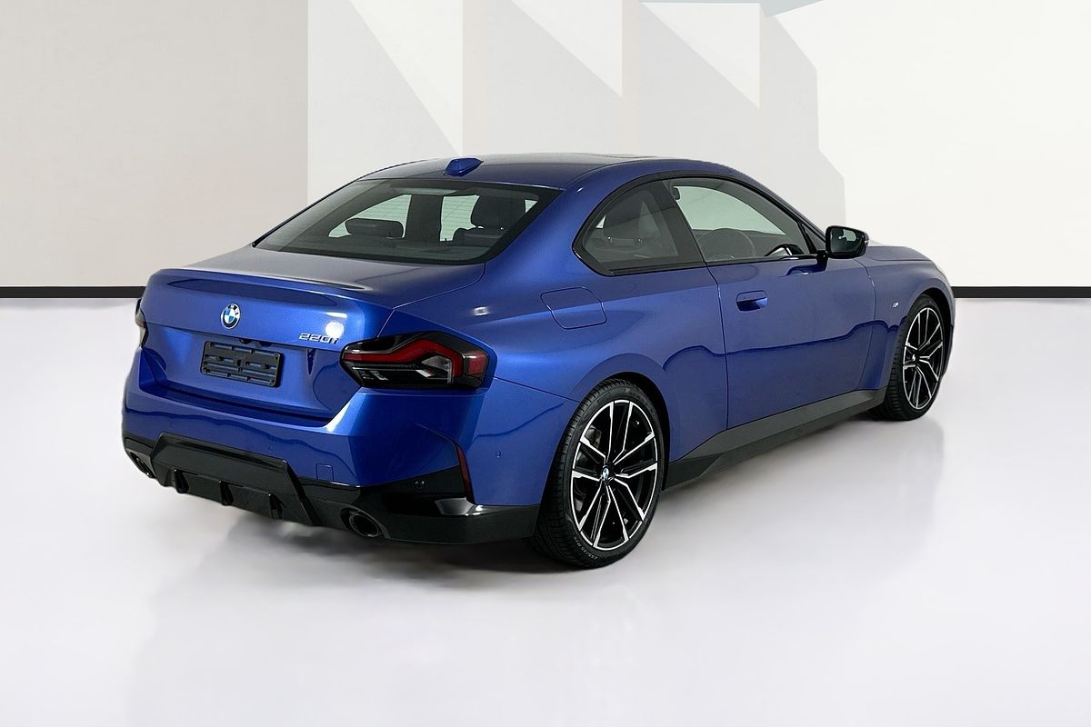 2023 BMW 2 20i M SPORT G42