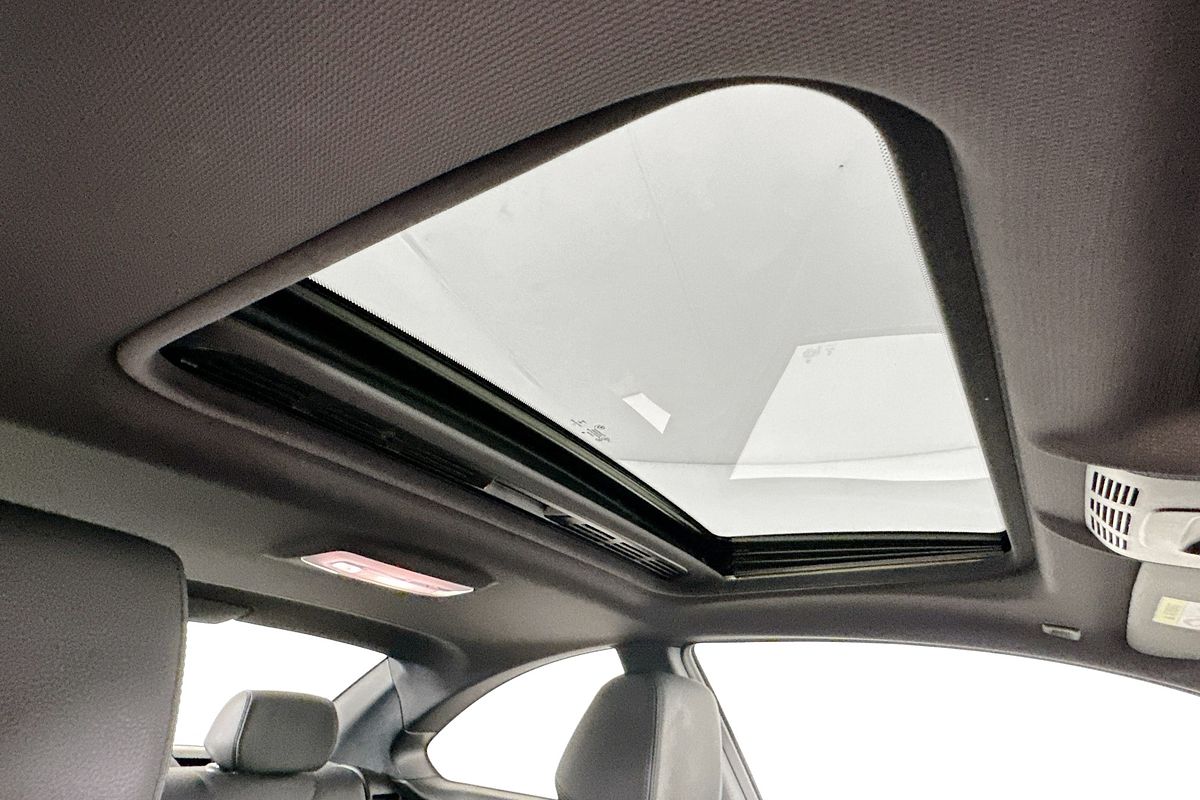 2019 BMW 2 20i M SPORT F22