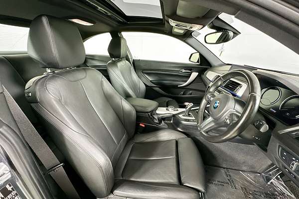 2019 BMW 2 20i M SPORT F22