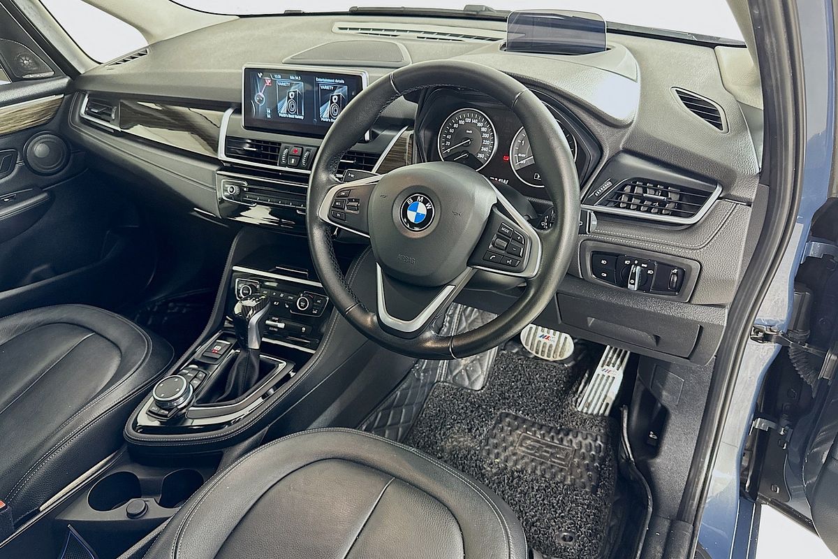 2015 BMW 2 20i ACTIVE TOURER SPORT LINE F45