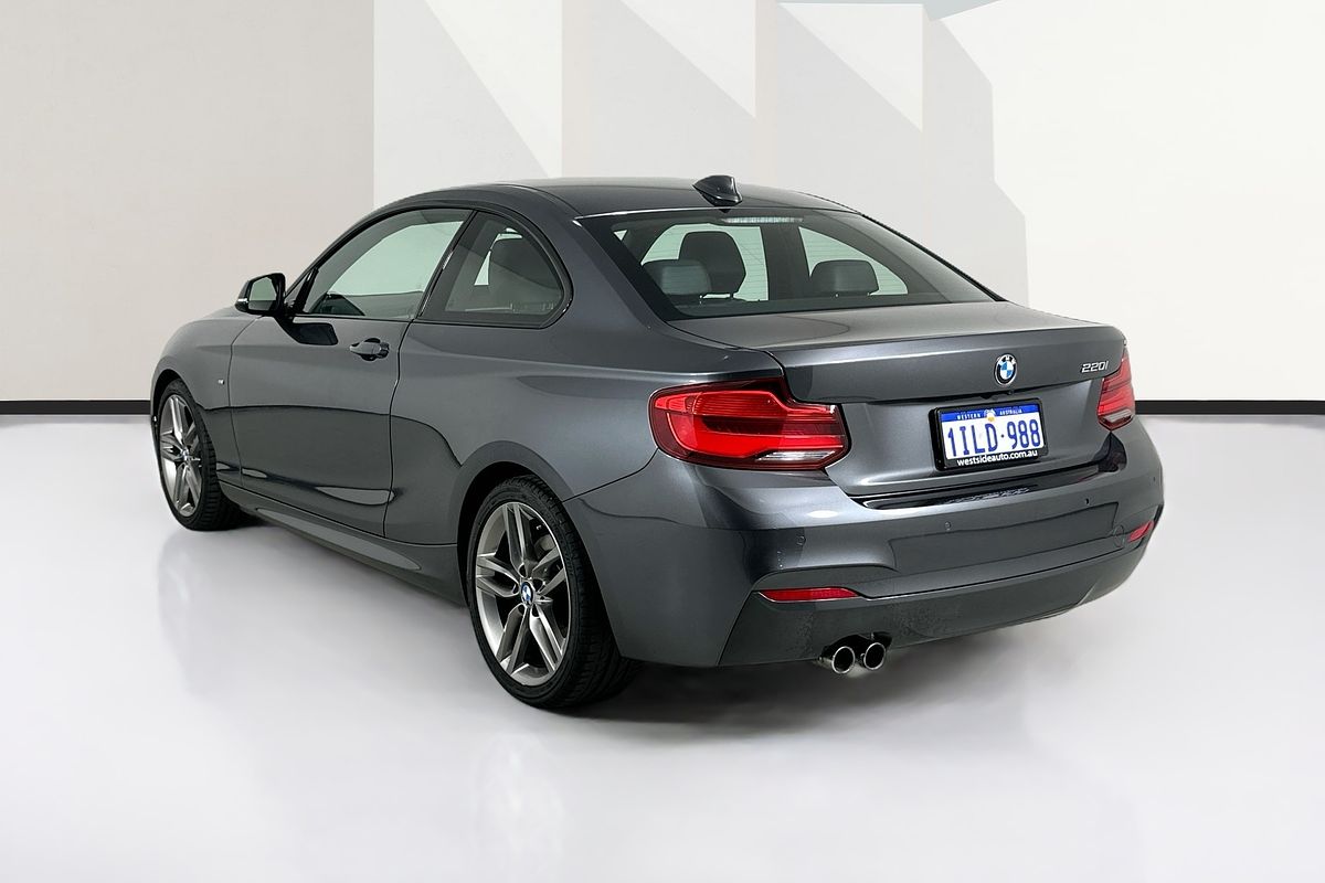 2019 BMW 2 20i M SPORT F22