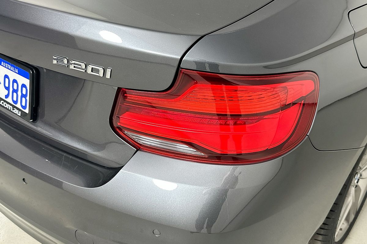 2019 BMW 2 20i M SPORT F22