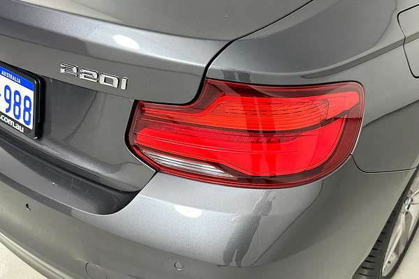 2019 BMW 2 20i M SPORT F22