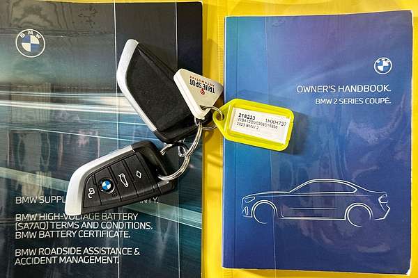 2023 BMW 2 20i M SPORT G42