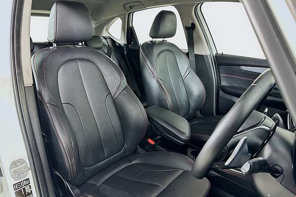 2015 BMW 2 25i ACTIVE TOURER LUXURY LINE F45