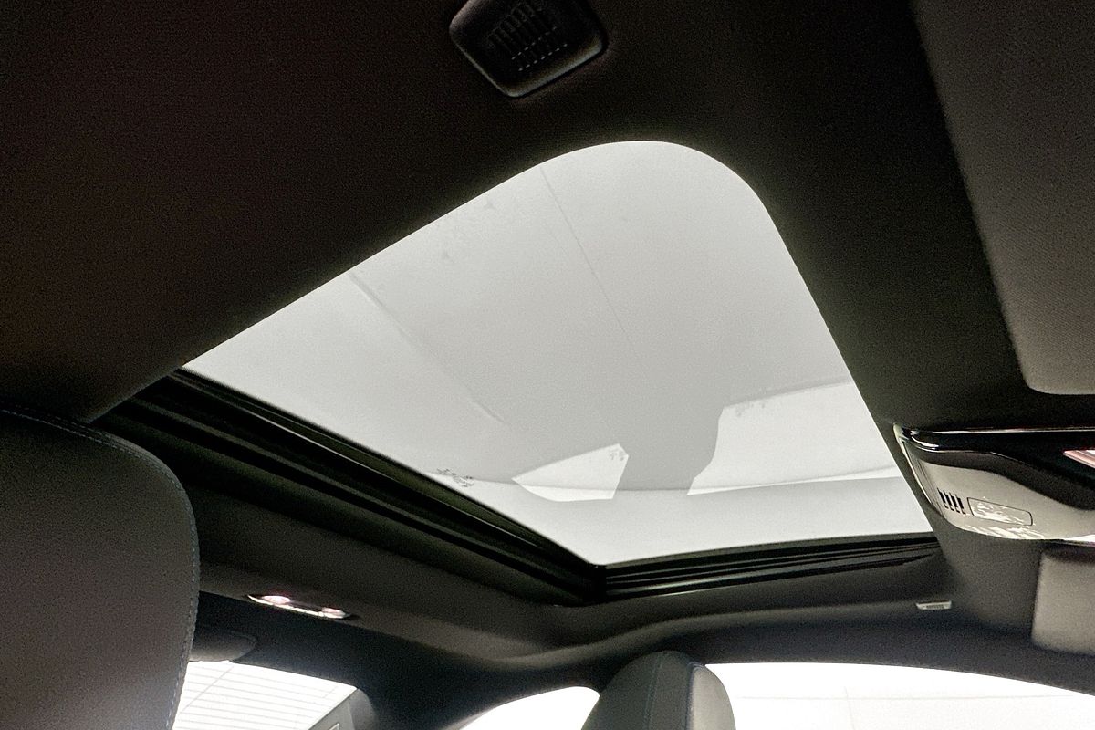 2022 BMW 2 M240i xDRIVE G42