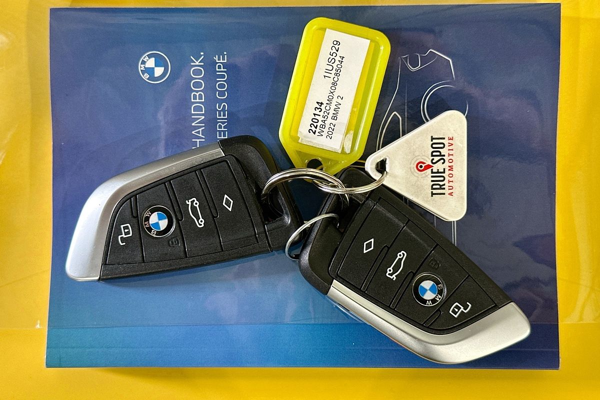 2022 BMW 2 M240i xDRIVE G42