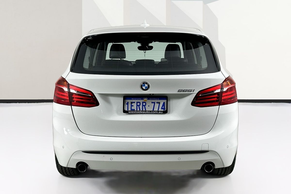 2015 BMW 2 25i ACTIVE TOURER LUXURY LINE F45