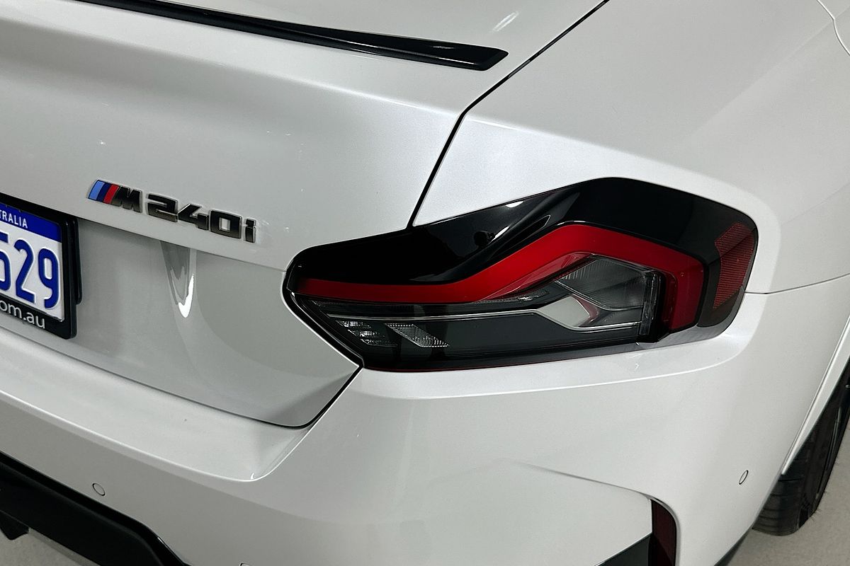 2022 BMW 2 M240i xDRIVE G42