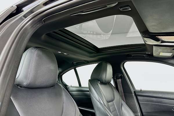 2020 BMW 3 30i M SPORT G20