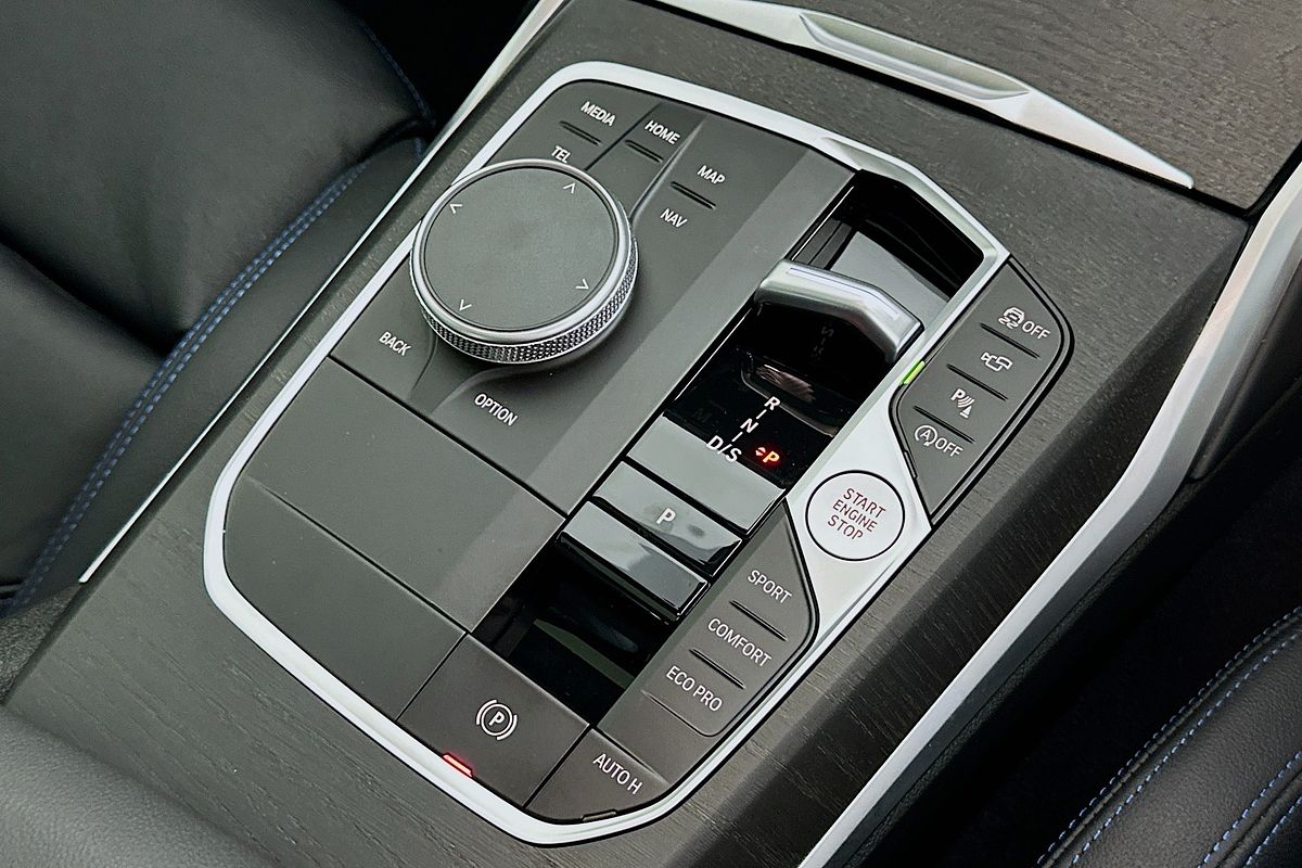 2024 BMW 3 M340i xDRIVE G20 LCI