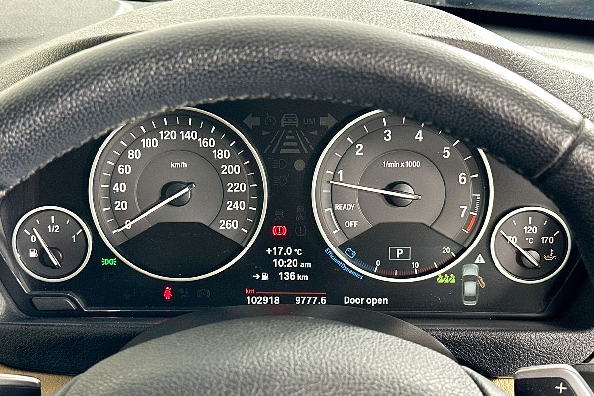 2012 BMW 3 20i F30