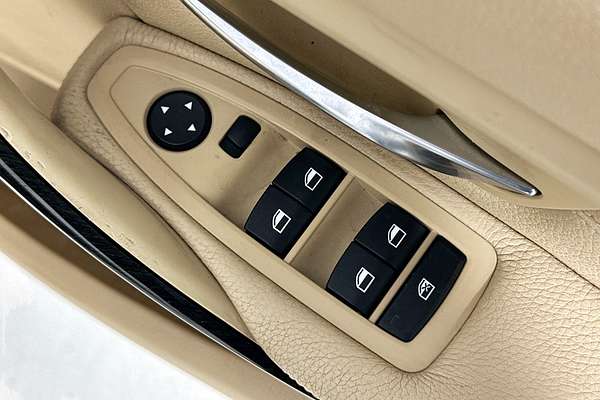 2012 BMW 3 20i F30