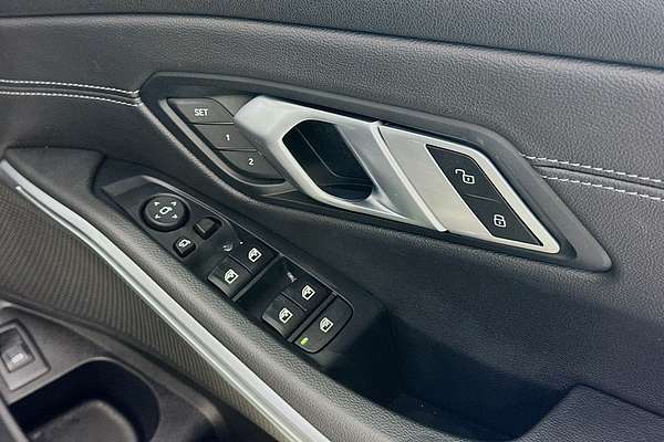2021 BMW 3 30i M SPORT G20