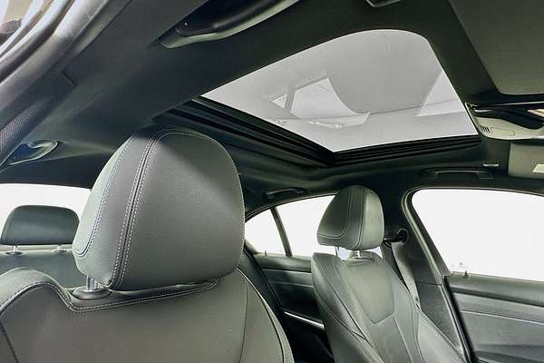 2020 BMW 3 30i M SPORT G20
