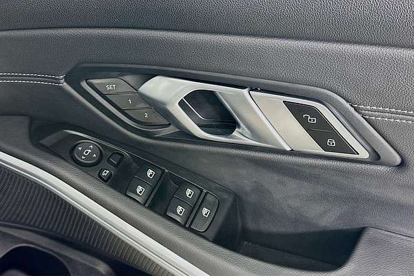 2020 BMW 3 30i M SPORT G20