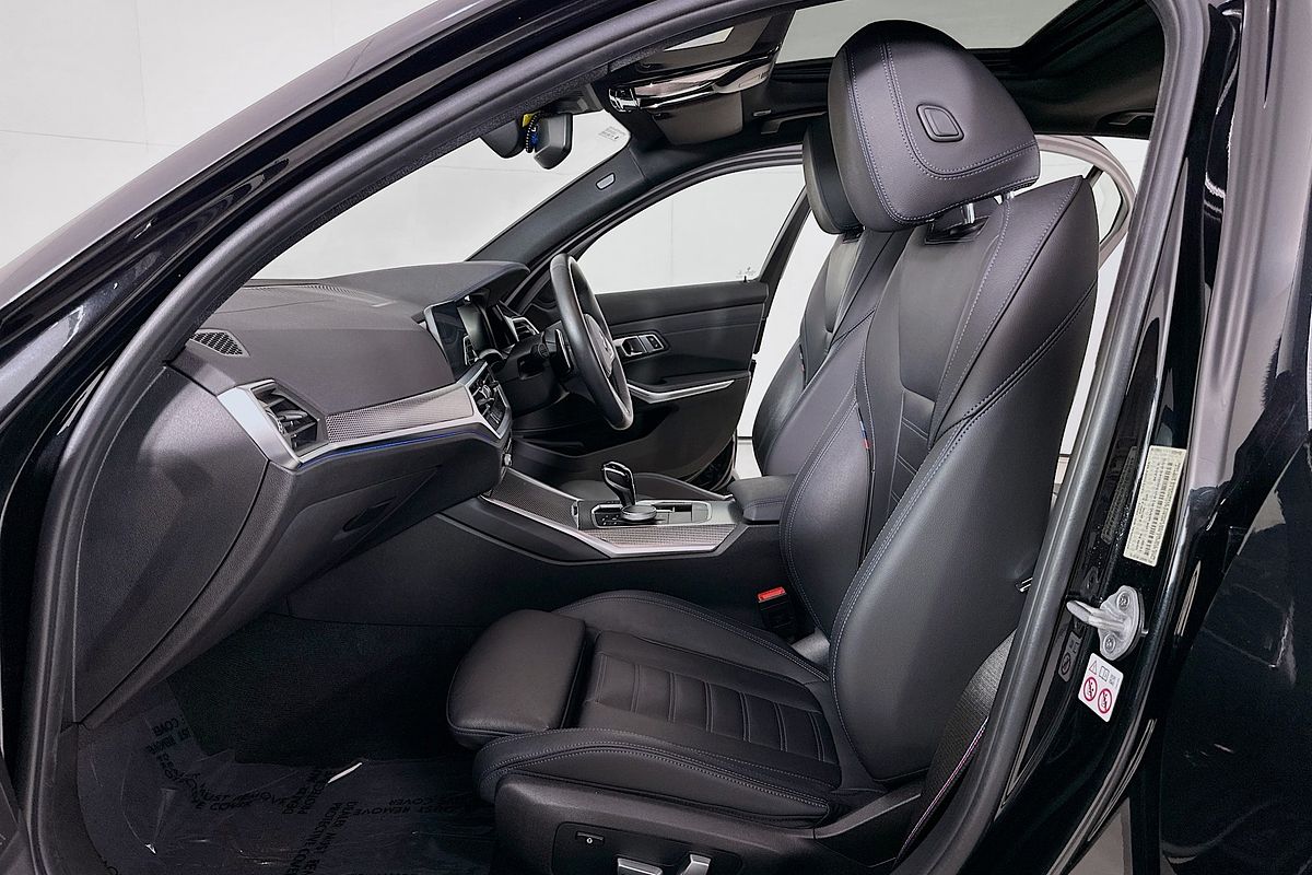 2020 BMW 3 30i M SPORT G20